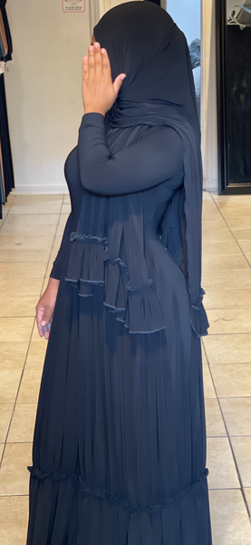 Black Ruffle Semi Swing / Ruffle Shayla